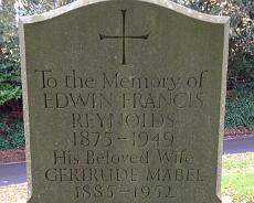 IMG_0957 Gravestone in Rowington churchyard of Edwin Francis Reynolds, a prominent arts and crafts architect, who designed the Lapworth war memorial. Lived at Hickecroft...